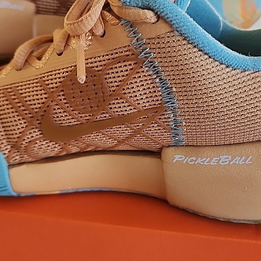 Nike Women's Zoom Challenge Pickleball Shoes, Copper Moon/Glacier Blue Size 6 - Picture 4 of 13